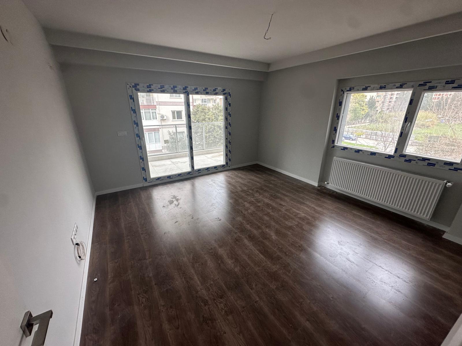 ÖZMERT CEMİL HASEKİOĞLU'NDAN ÜÇ CEPHELİ İKİ BALKONLU 3+1